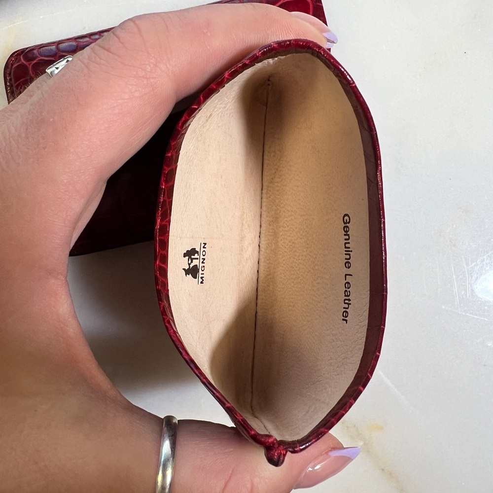 Mignon Hard Shell Leather Card Holder - Picture 5 of 5
